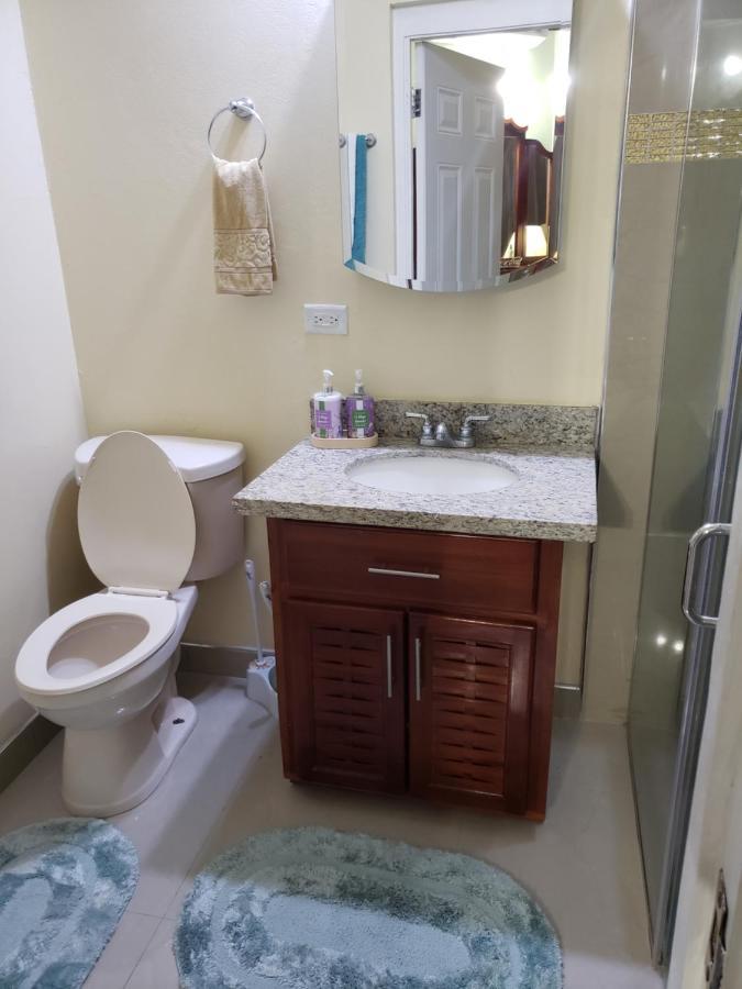 Appartement Irie Hideaway - Private Studio In Gated Community --Caribbean Estates, Portmore Extérieur photo